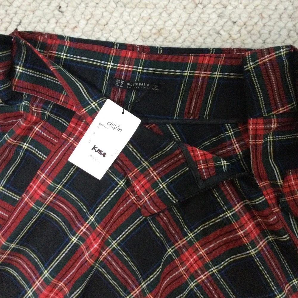 Dilvin plaid skirt - Picture 3 of 4